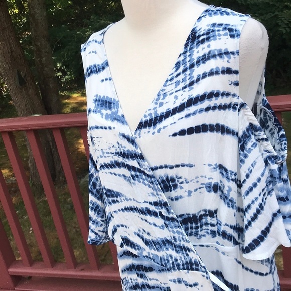 NWT! TORRID Size 2X blue tie dye cold shoulder wrap dress - Picture 6 of 10